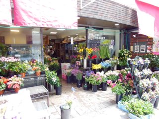 自宅用にもギフトにも 草加駅近くのお花屋さんはとっても素敵 Pathee パシー